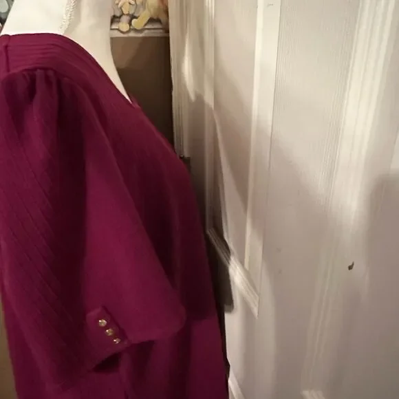 Liz Claiborne  Square Neck Top - Purple NWOT - Picture 5 of 5